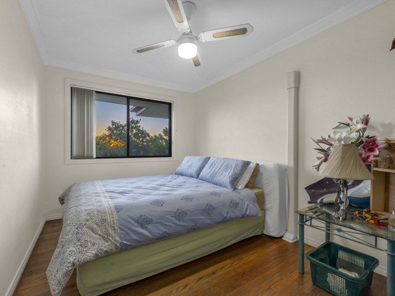 9 Halton Street, Stafford Heights QLD 4053