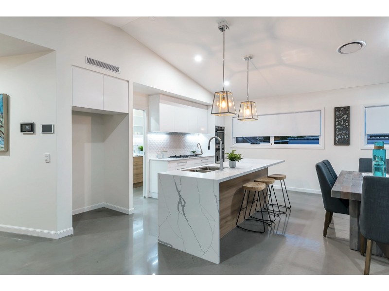 81 Grange Road, Grange QLD 4051