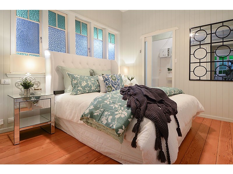 31 Tenth Avenue, Windsor QLD 4030