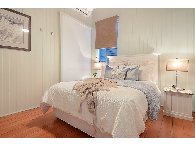 31 Tenth Avenue, Windsor QLD 4030