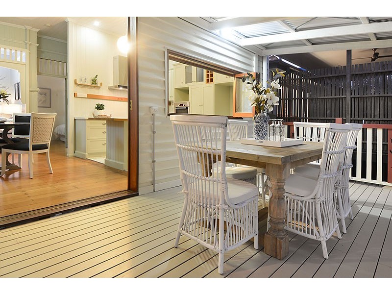 31 Tenth Avenue, Windsor QLD 4030