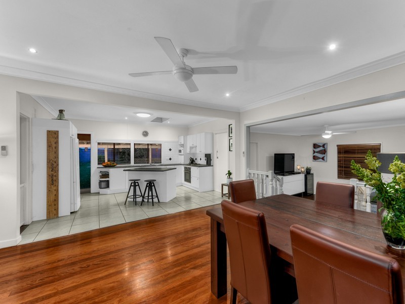 17 Koolewong Street, Stafford Heights QLD 4053