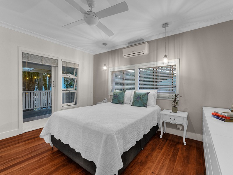 17 Koolewong Street, Stafford Heights QLD 4053