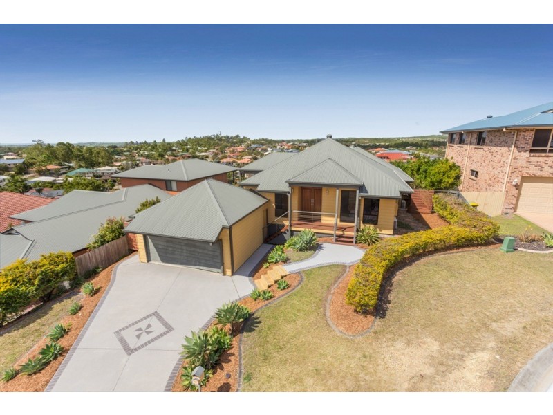 11 Emanual Court, Eatons Hill QLD 4037