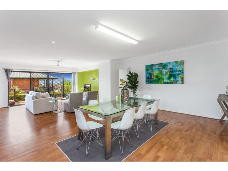 11 Emanual Court, Eatons Hill QLD 4037