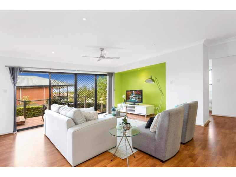 11 Emanual Court, Eatons Hill QLD 4037