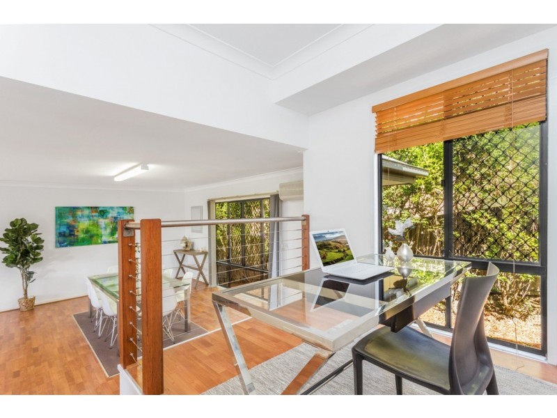 11 Emanual Court, Eatons Hill QLD 4037