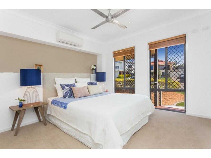 11 Emanual Court, Eatons Hill QLD 4037