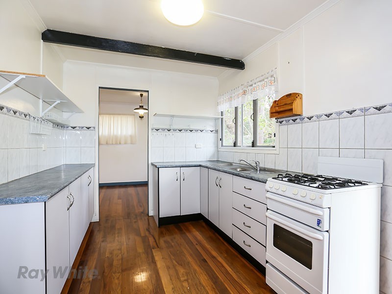 6 Aldren Street, Stafford Heights QLD 4053