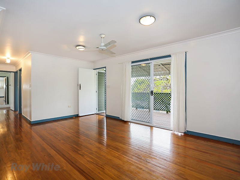 6 Aldren Street, Stafford Heights QLD 4053