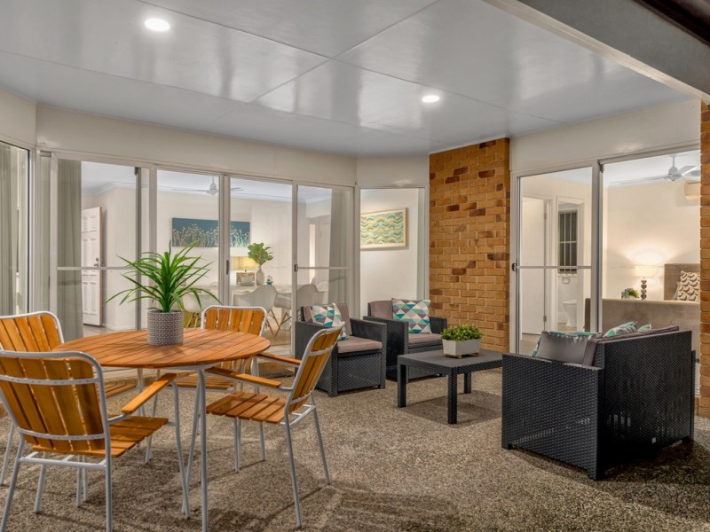 63 Hillenvale Avenue, Arana Hills QLD 4054