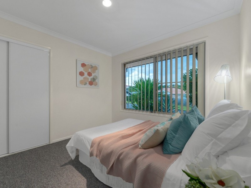 63 Hillenvale Avenue, Arana Hills QLD 4054