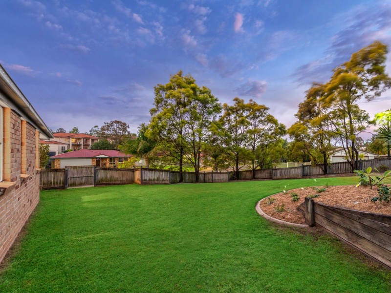 63 Hillenvale Avenue, Arana Hills QLD 4054