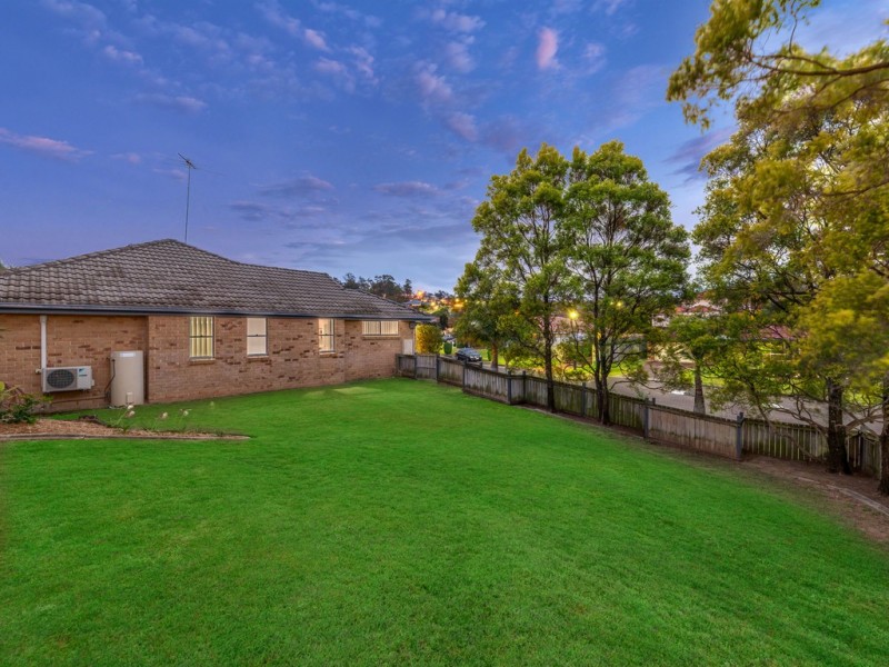 63 Hillenvale Avenue, Arana Hills QLD 4054