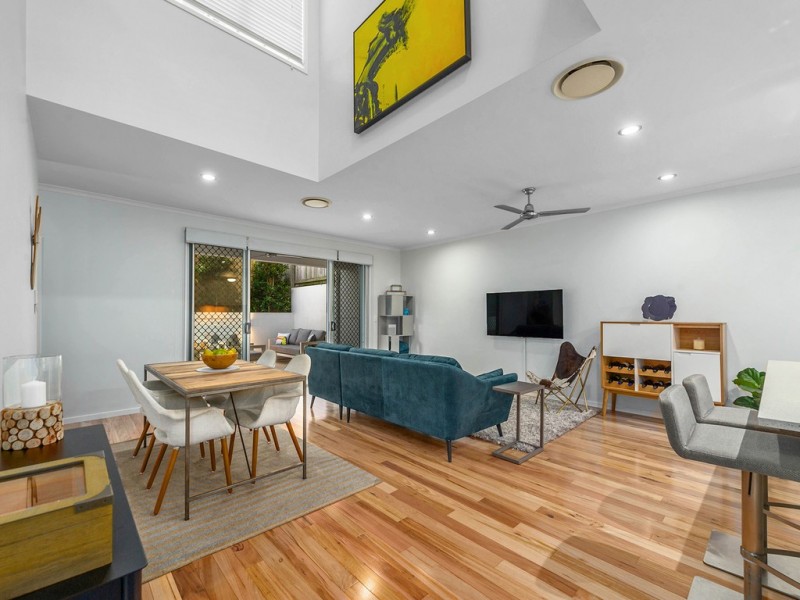 1/31 Burrai Street, Morningside QLD 4170