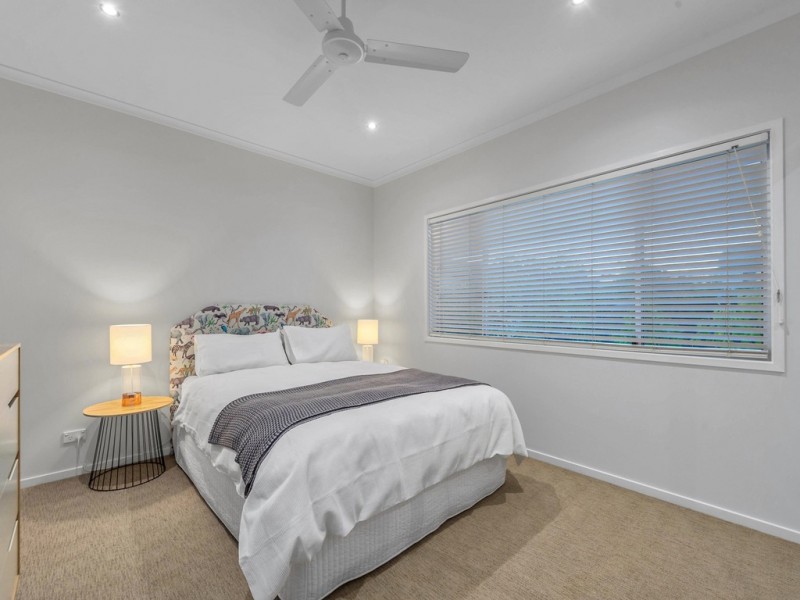 1/31 Burrai Street, Morningside QLD 4170