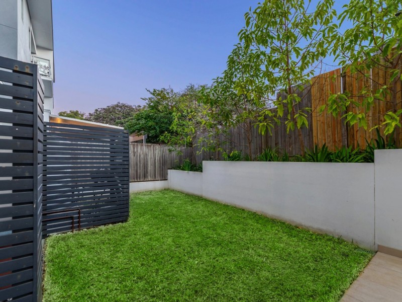 1/31 Burrai Street, Morningside QLD 4170