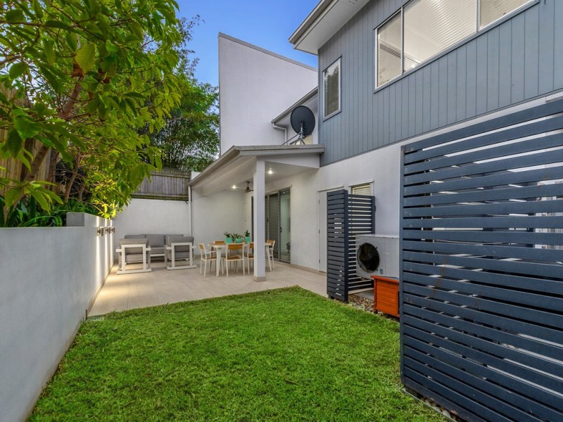 1/31 Burrai Street, Morningside QLD 4170