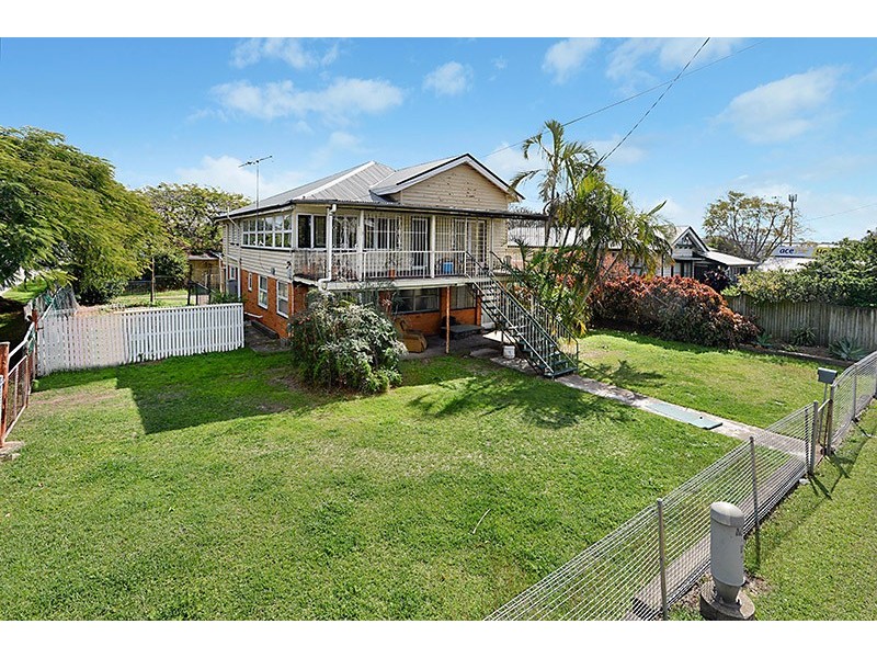 324 Nudgee Road, Hendra QLD 4011