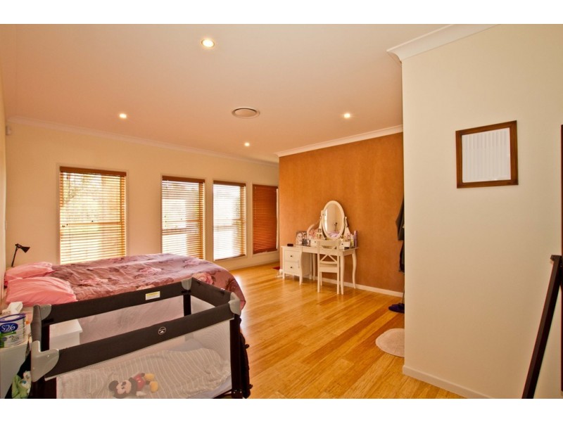 3 Merino Close, Ferny Hills QLD 4055
