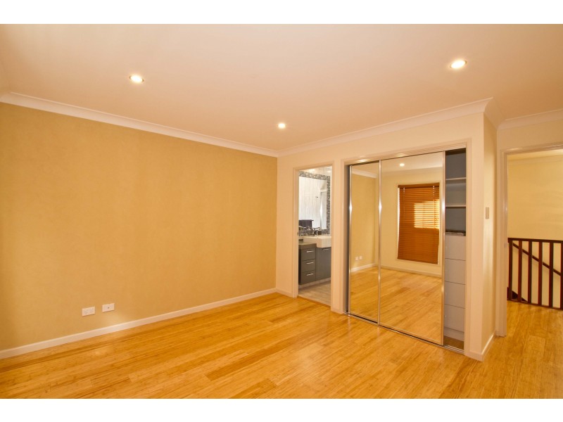 3 Merino Close, Ferny Hills QLD 4055