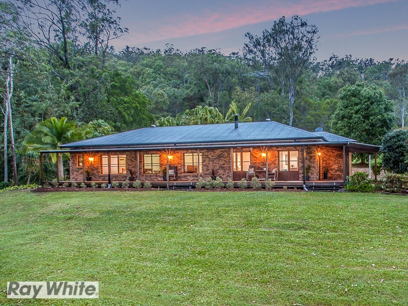 7 Phoebe Court, Bunya QLD 4055