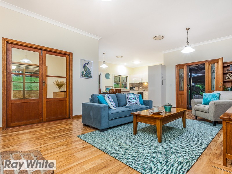 7 Phoebe Court, Bunya QLD 4055