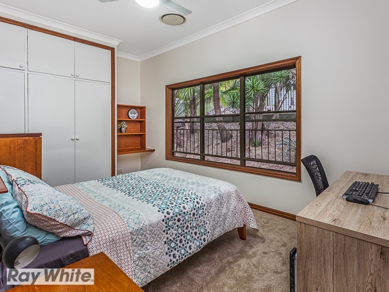 7 Phoebe Court, Bunya QLD 4055