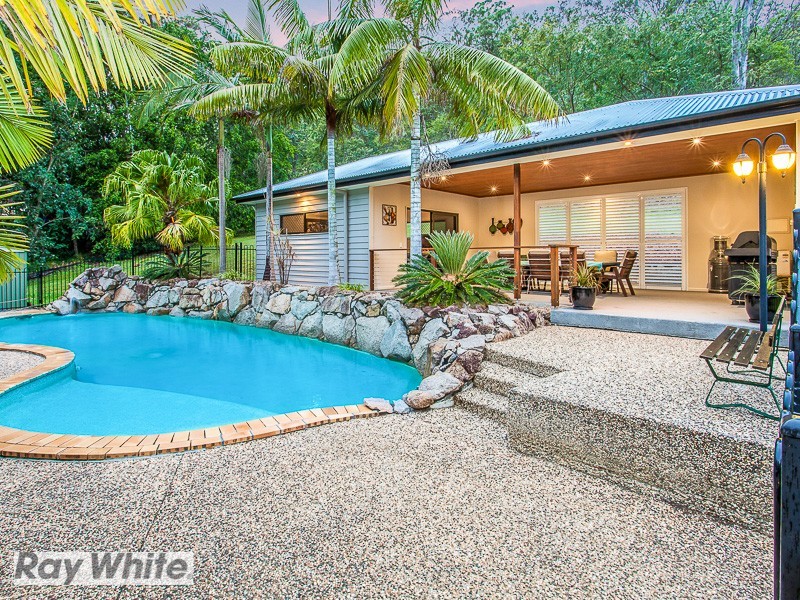 7 Phoebe Court, Bunya QLD 4055