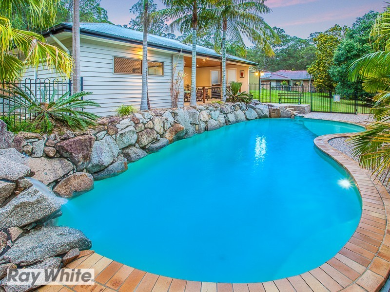 7 Phoebe Court, Bunya QLD 4055