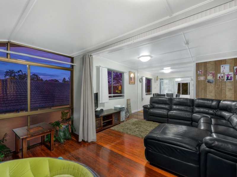 8 Sloane Street, Stafford Heights QLD 4053