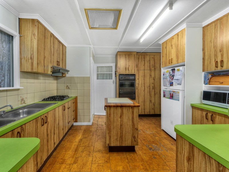 8 Sloane Street, Stafford Heights QLD 4053