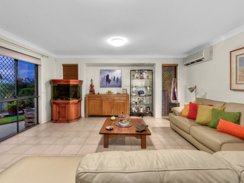 2 Leanne Close, Mcdowall QLD 4053