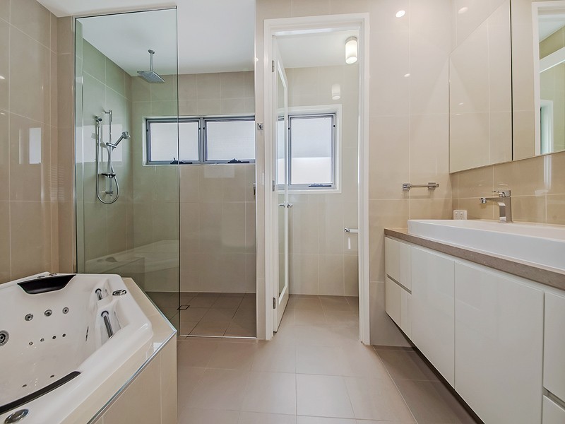 35 Clarke Street, Hendra QLD 4011