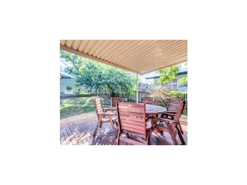 12 Chuter Street, Stafford Heights QLD 4053