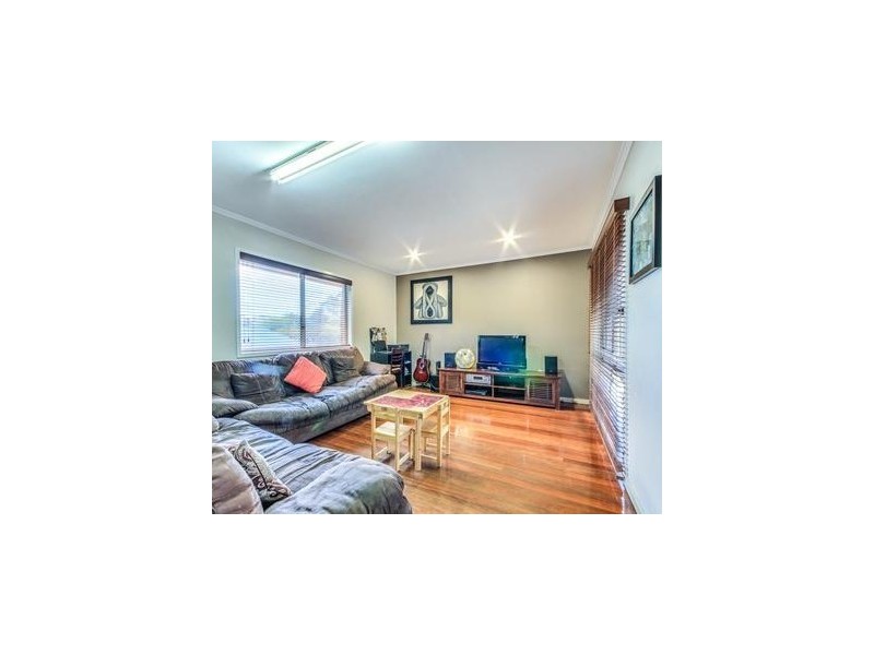 12 Chuter Street, Stafford Heights QLD 4053