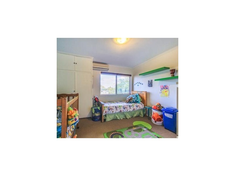 12 Chuter Street, Stafford Heights QLD 4053