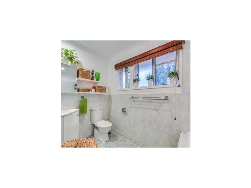 12 Chuter Street, Stafford Heights QLD 4053