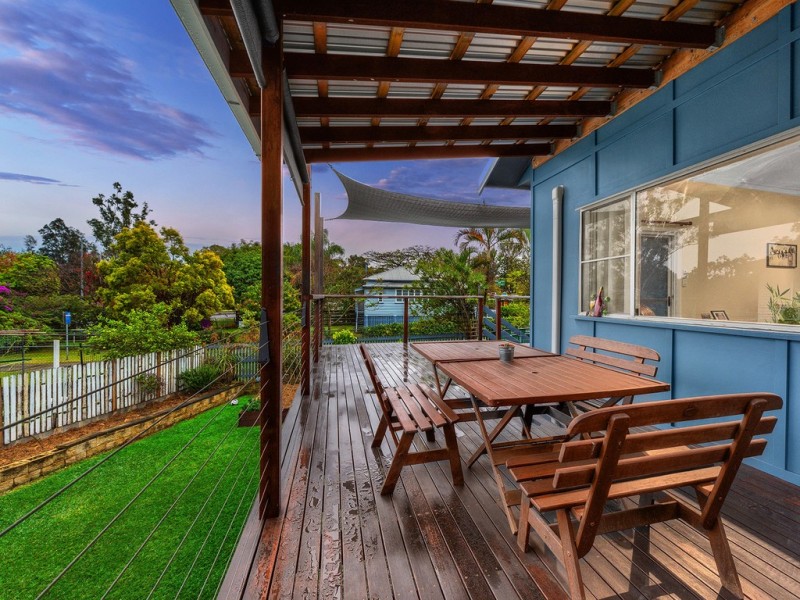 11 Park Road, Yeronga QLD 4104