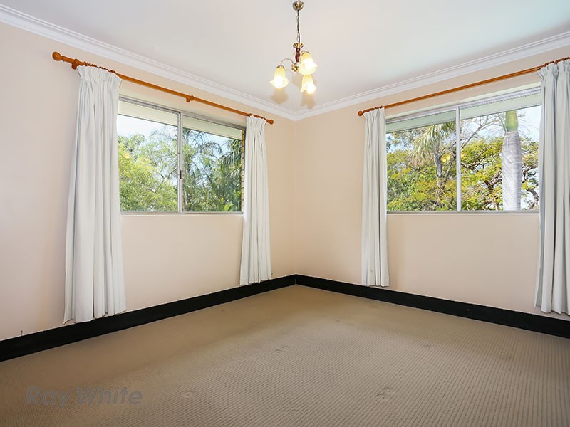 34 Sixth Avenue, Windsor QLD 4030
