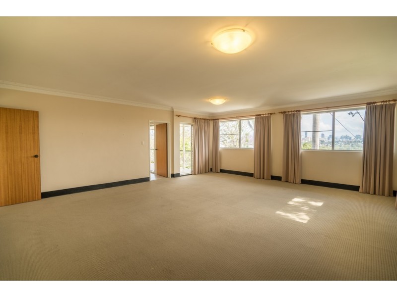 34 Sixth Avenue, Windsor QLD 4030