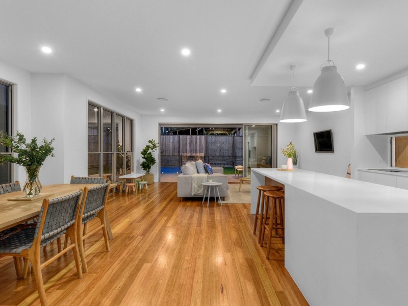 24 Rawson Street, Wooloowin QLD 4030