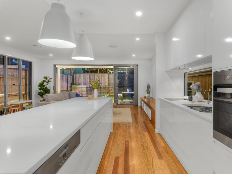 24 Rawson Street, Wooloowin QLD 4030