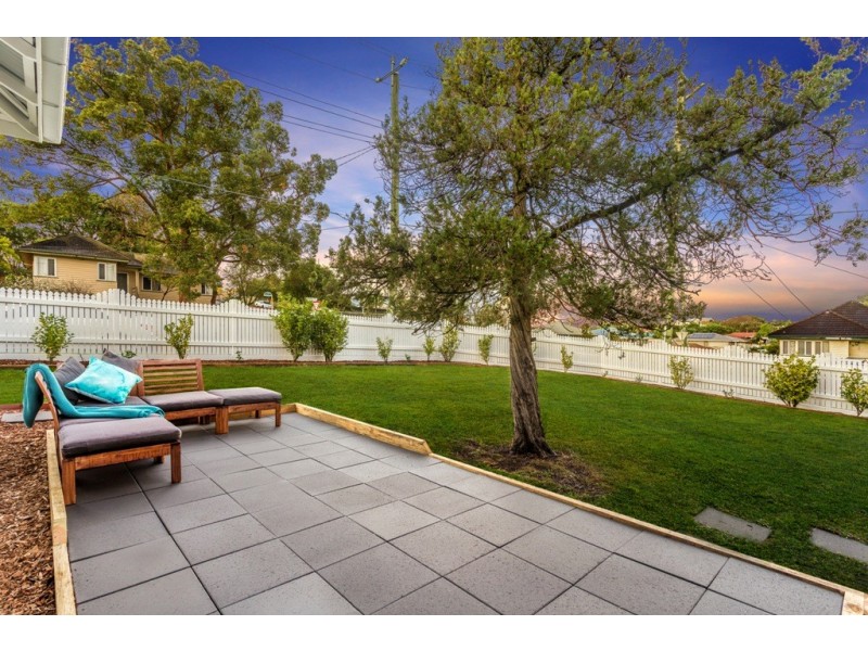 136 Clifford Street, Stafford Heights QLD 4053