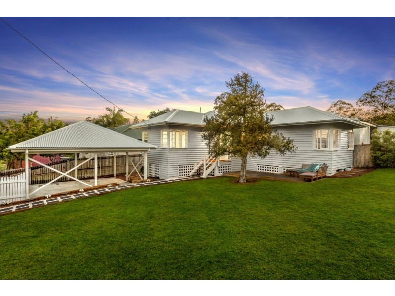 136 Clifford Street, Stafford Heights QLD 4053