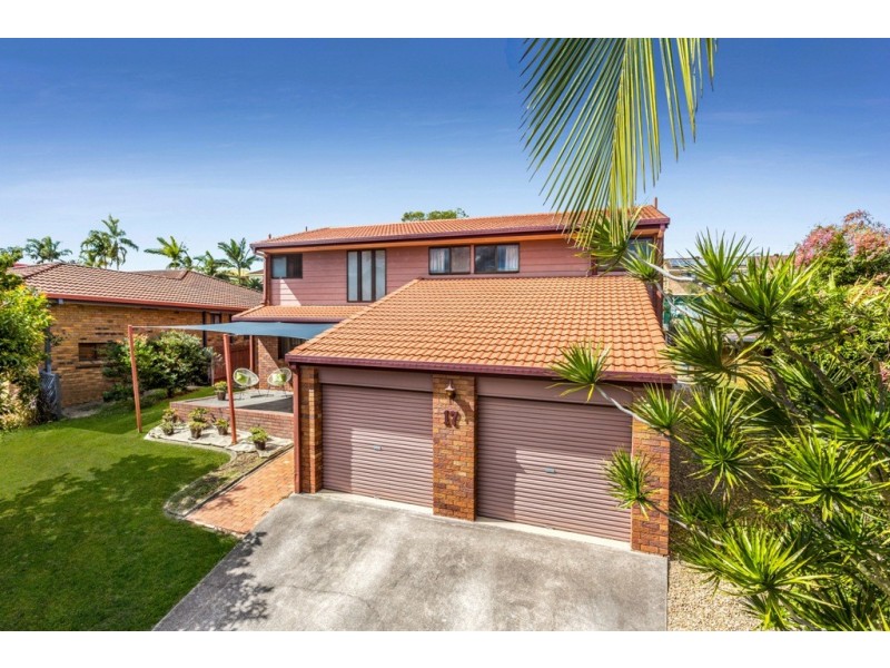 17 Lanchester Street, Stafford Heights QLD 4053
