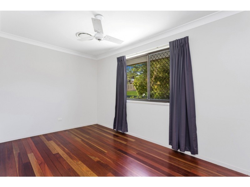 17 Lanchester Street, Stafford Heights QLD 4053