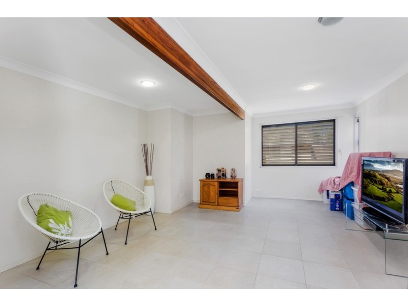 17 Lanchester Street, Stafford Heights QLD 4053