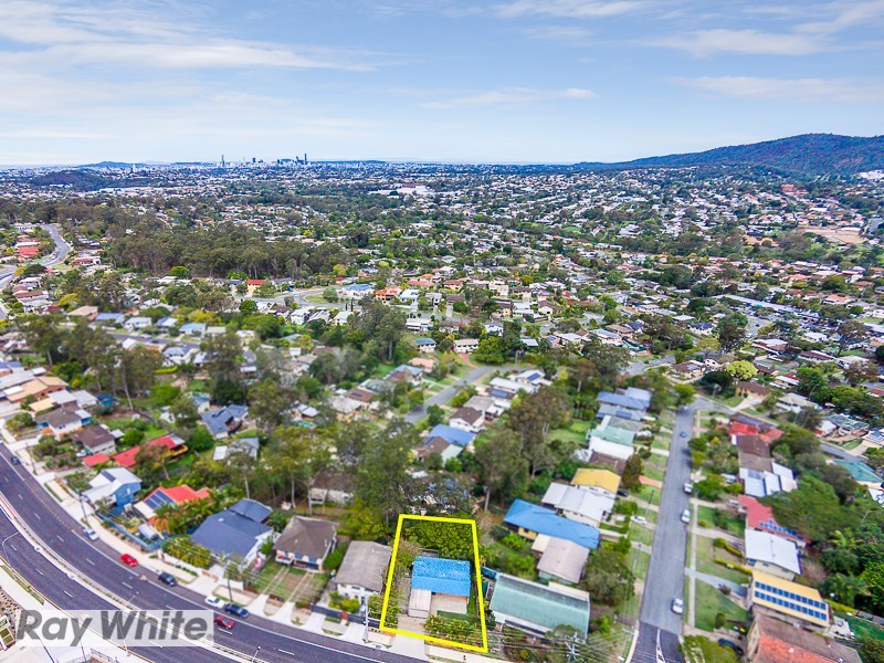 1000 South Pine Road, Everton Hills QLD 4053