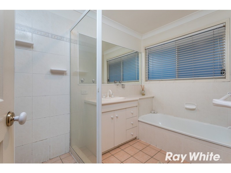 10 Minnelli Place, Mcdowall QLD 4053